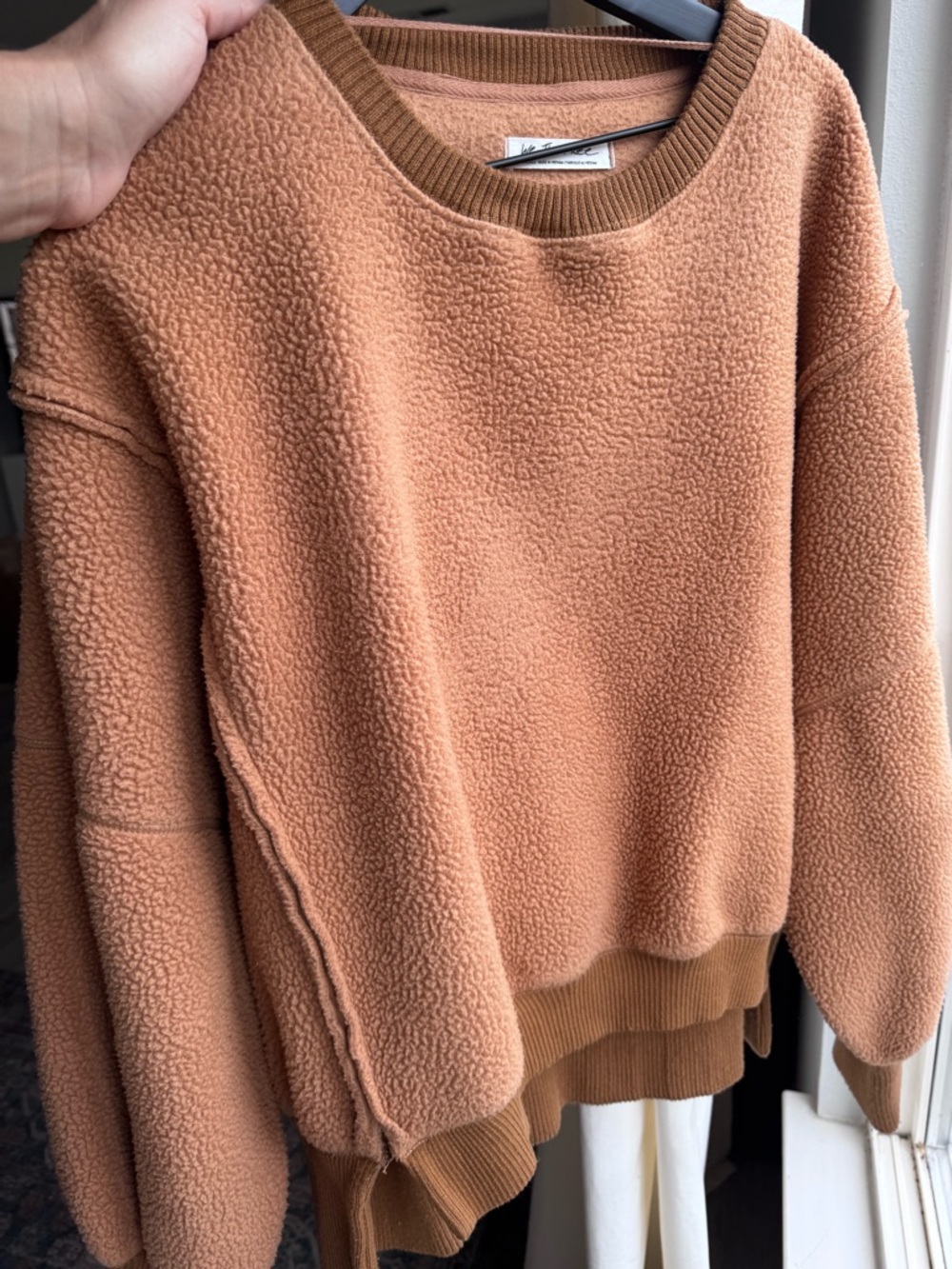 Free People We the Free Cozy Camden Sweatshirt in Sandstorm Sz Sm - Picture 5 of 13